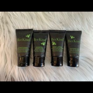 Travel BeeKind shower set